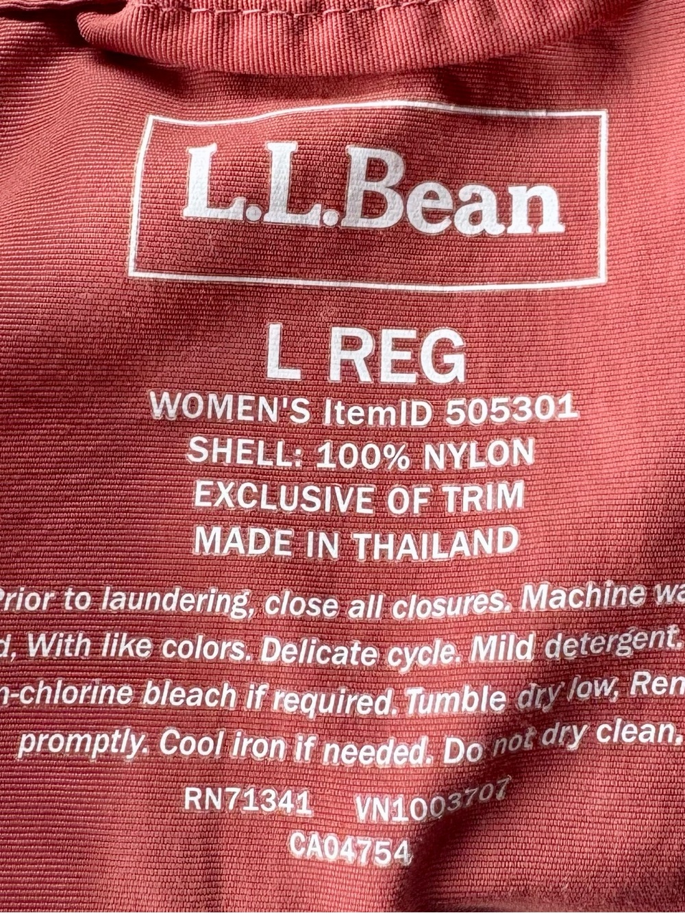 L.L. Bean Women's Multi-Color Mountain Classic Anorak - Clay, Ginger, Olive - Picture 4 of 5